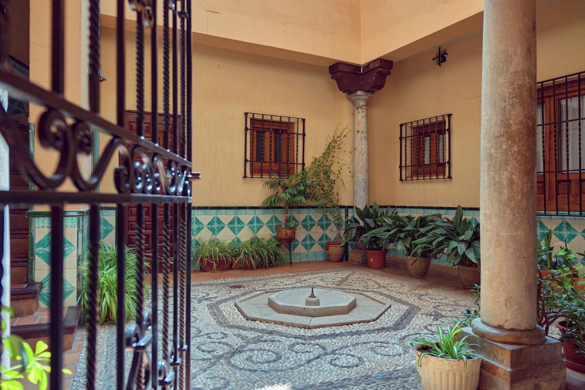 Anali - Hostatel Granada Exterior foto